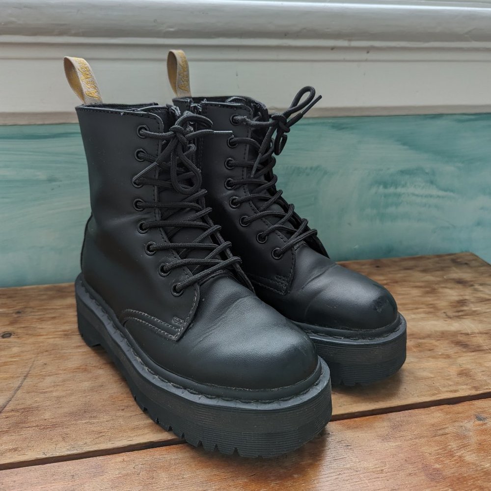 Dr. Martens Vegan Jadon II - Size 6 Women's
